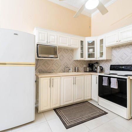 Choose To Be Happy At The Westbury - Two Bedroom Apartment Kingston Eksteriør bilde