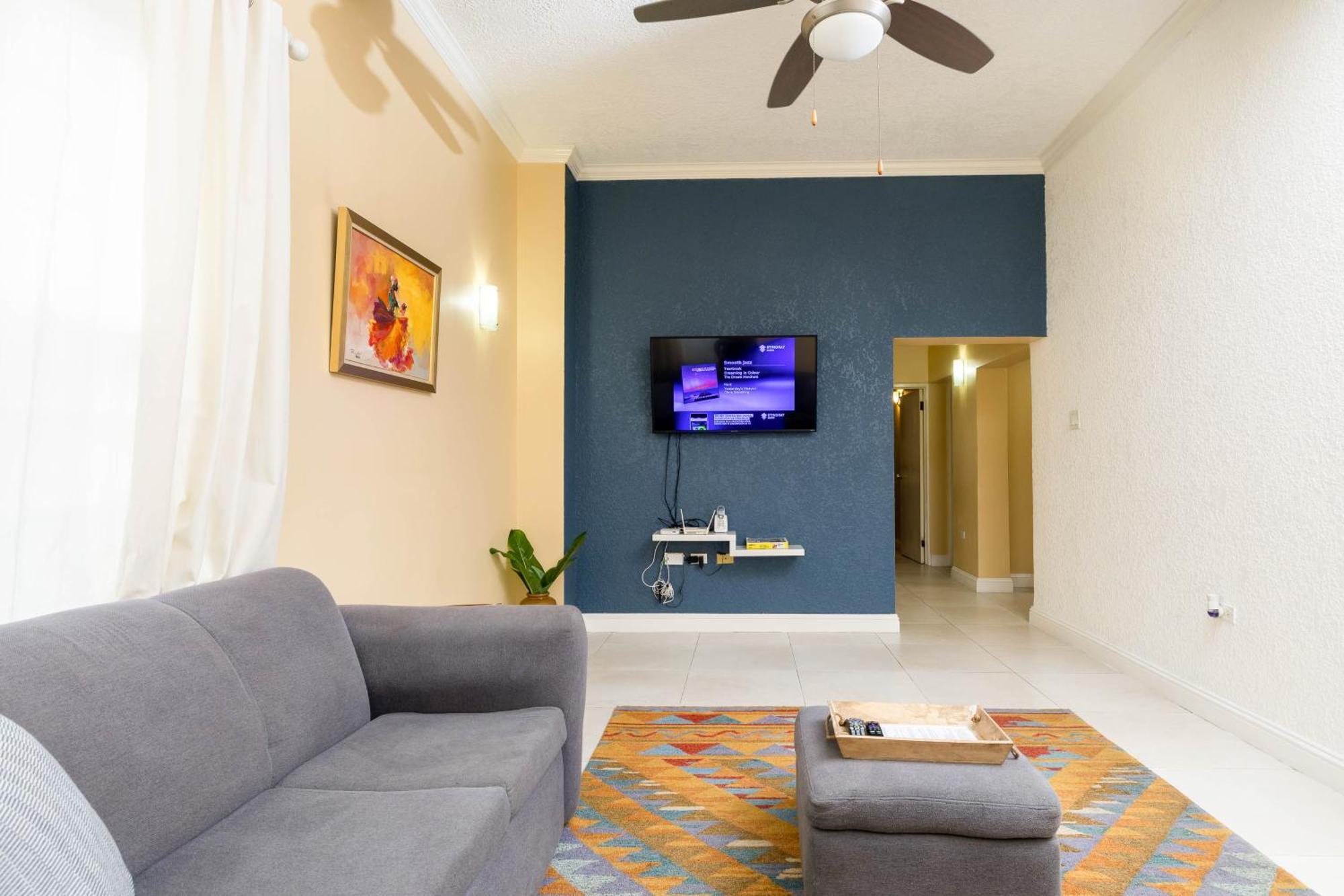 Choose To Be Happy At The Westbury - Two Bedroom Apartment Kingston Eksteriør bilde