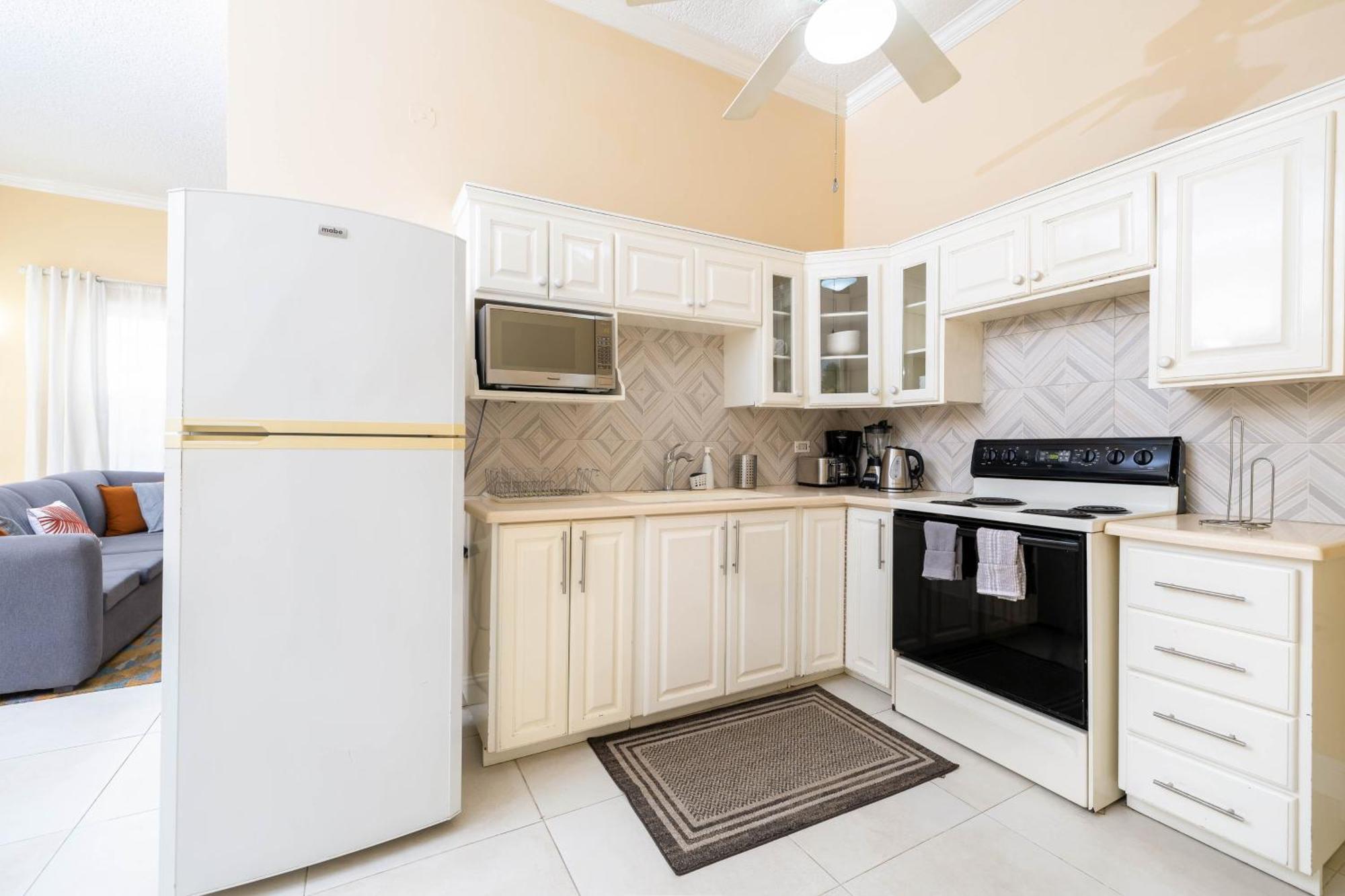 Choose To Be Happy At The Westbury - Two Bedroom Apartment Kingston Eksteriør bilde