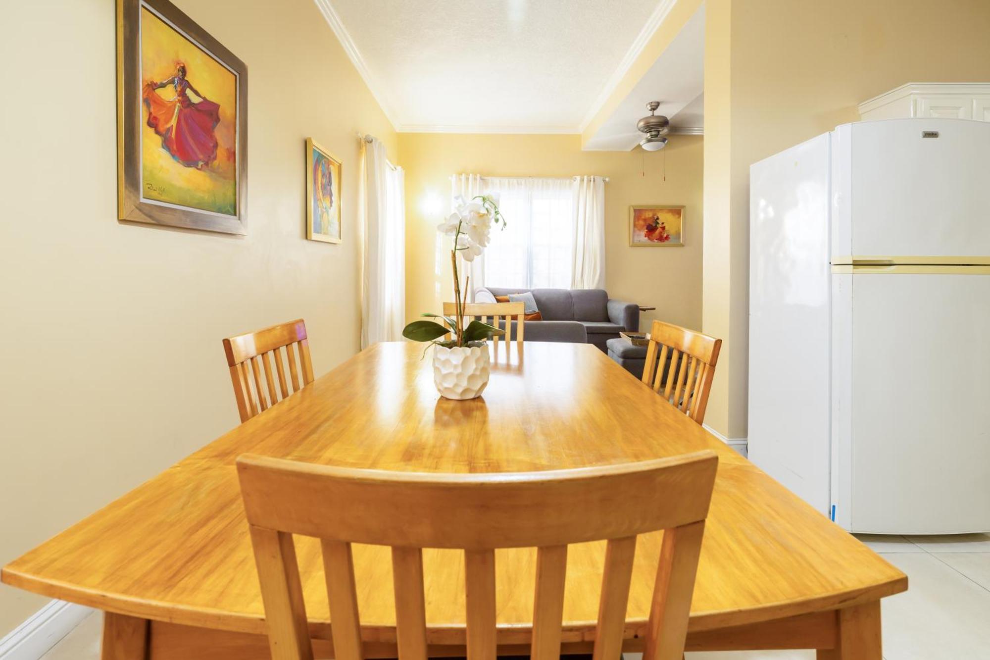 Choose To Be Happy At The Westbury - Two Bedroom Apartment Kingston Eksteriør bilde