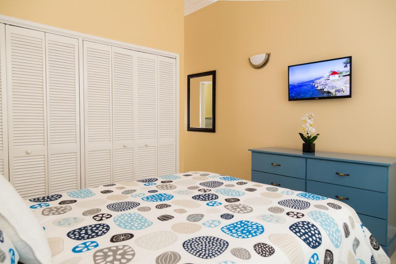 Choose To Be Happy At The Westbury - Two Bedroom Apartment Kingston Eksteriør bilde