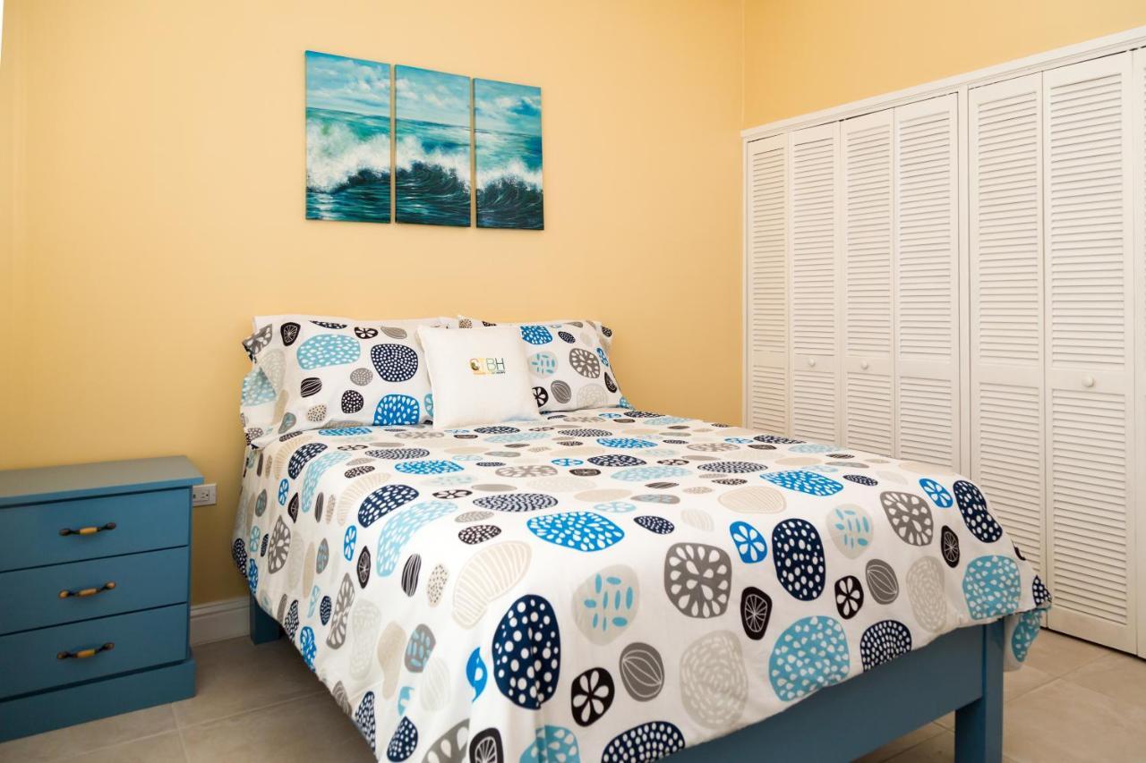 Choose To Be Happy At The Westbury - Two Bedroom Apartment Kingston Eksteriør bilde